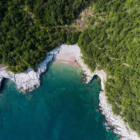Dobric Apartman Koromačno